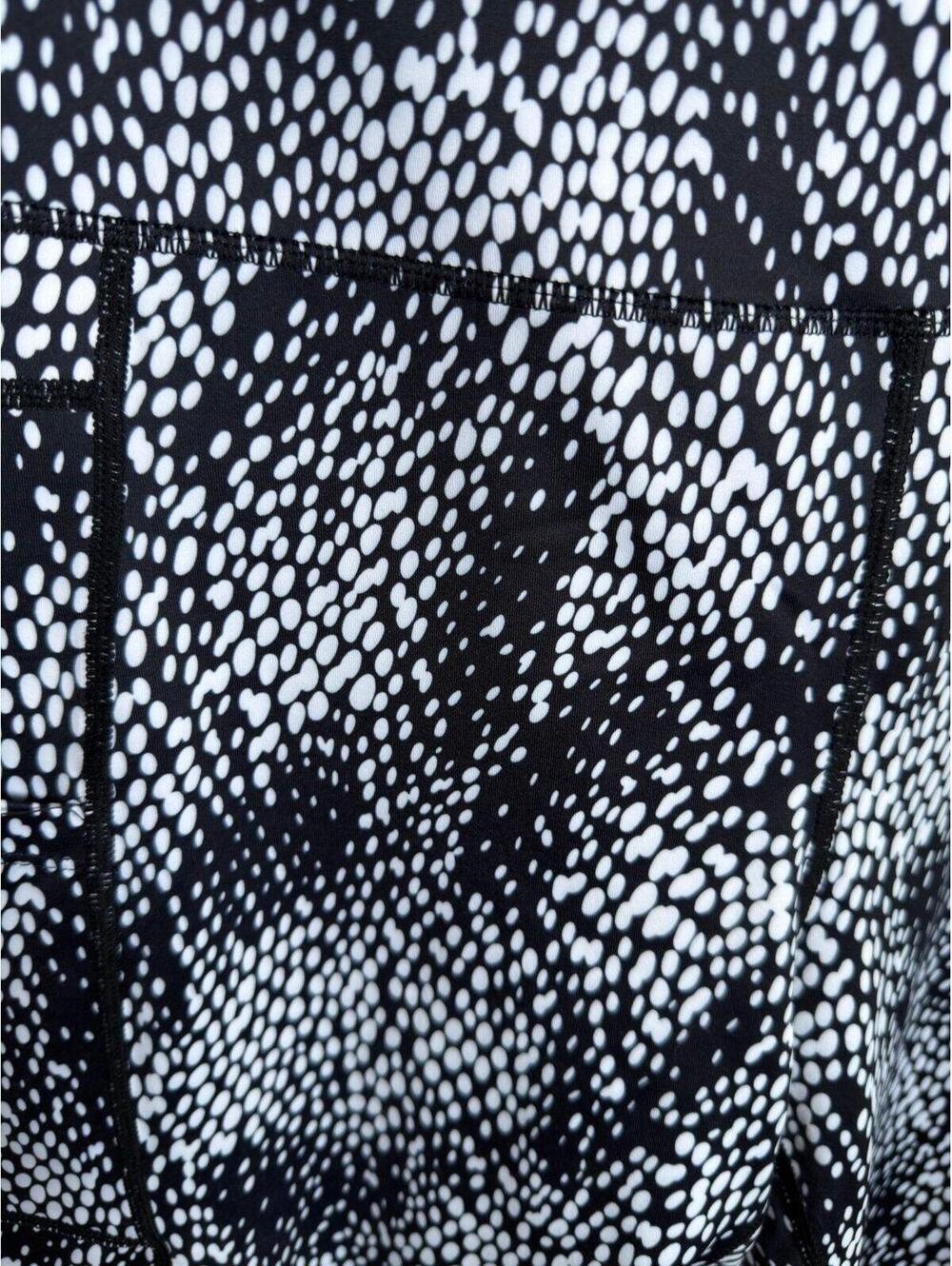 Zyia Active Black White Animal Print Capri Leggings Pockets Size 14-16 - Picture 2 of 5